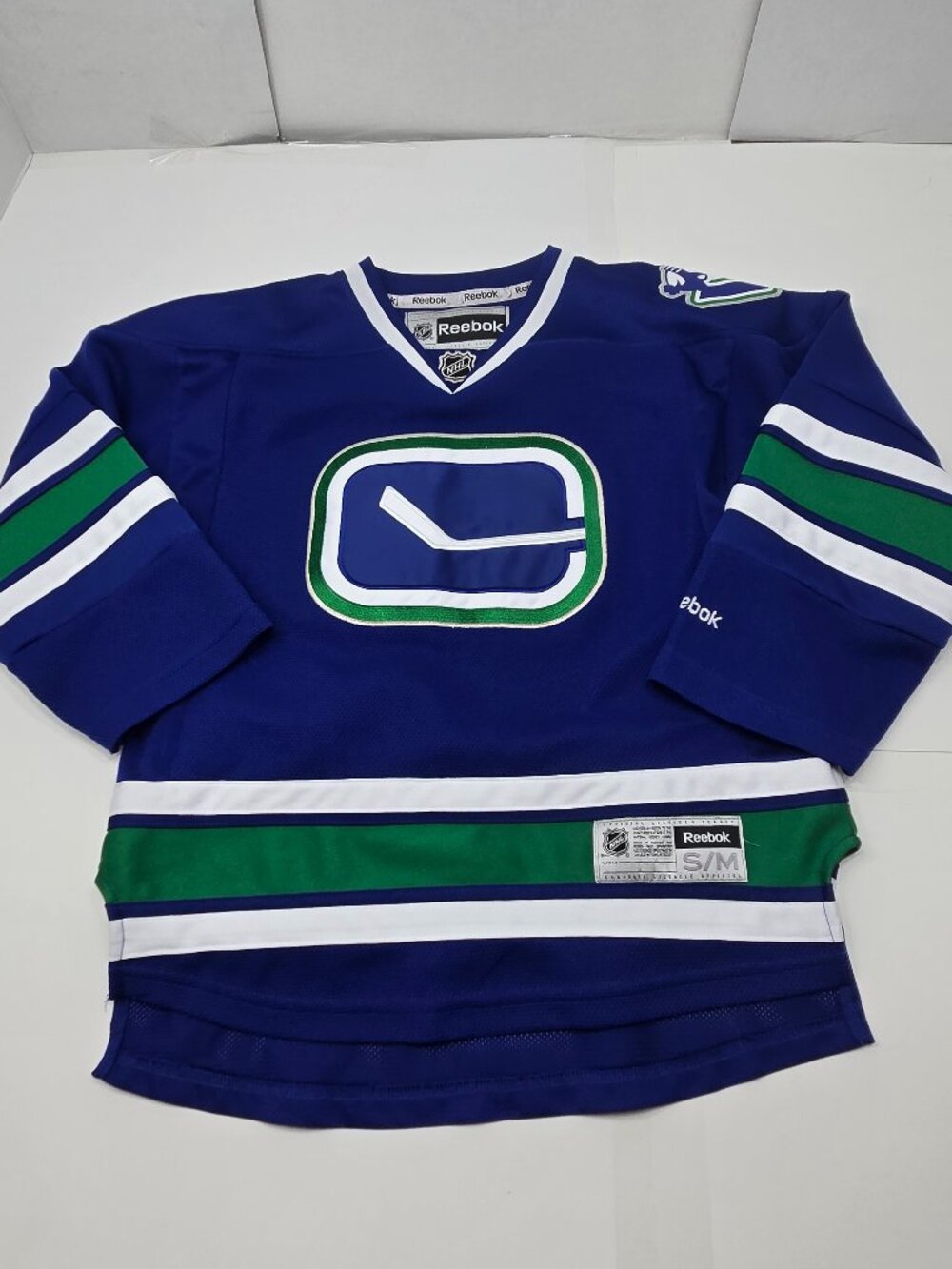 🏒🔥 VANCOUVER CANUCKS REEBOK NHL JERSEY – YOUTH S/M – $39 🔥🏒